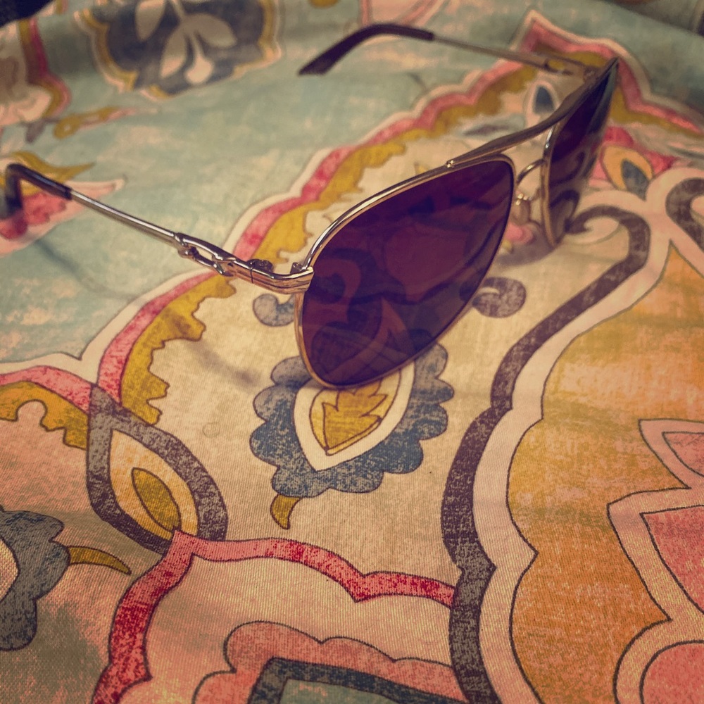 Women’s Oakley Aviators